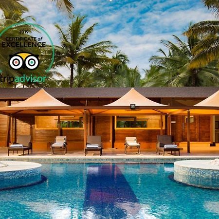 Sterling Anaikatti Hotel Varagampadi Exterior foto