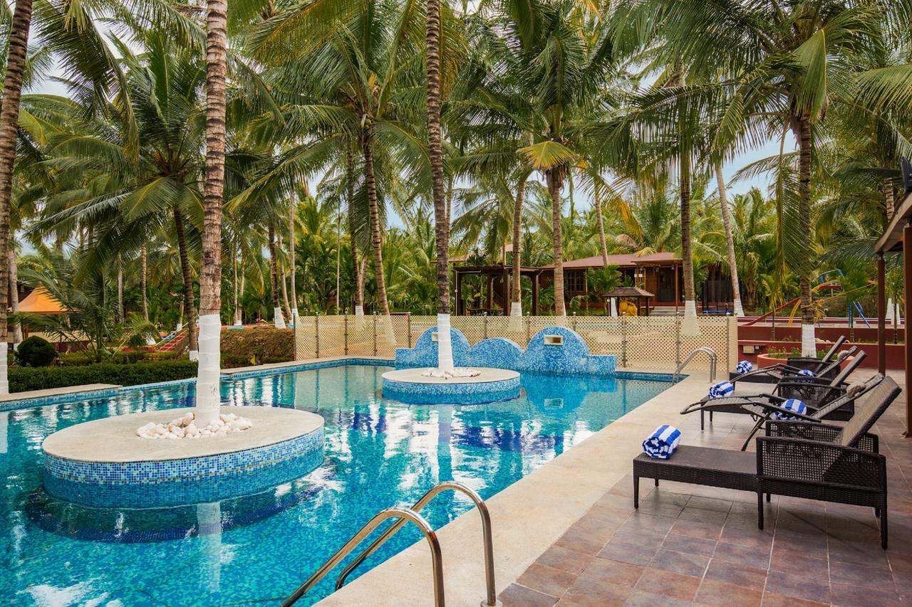 Sterling Anaikatti Hotel Varagampadi Exterior foto